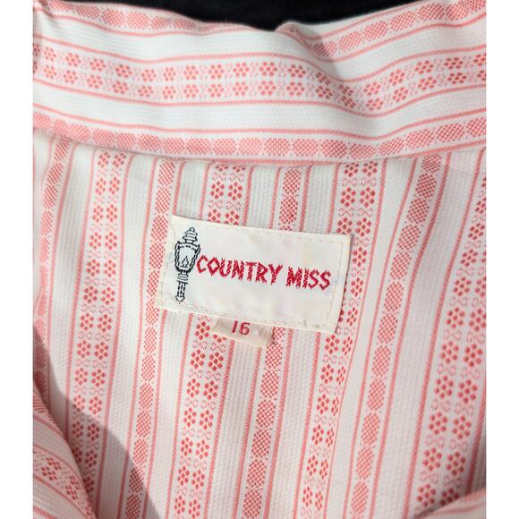 Country Miss Red/White 60s Romper - Picture 8 of 8